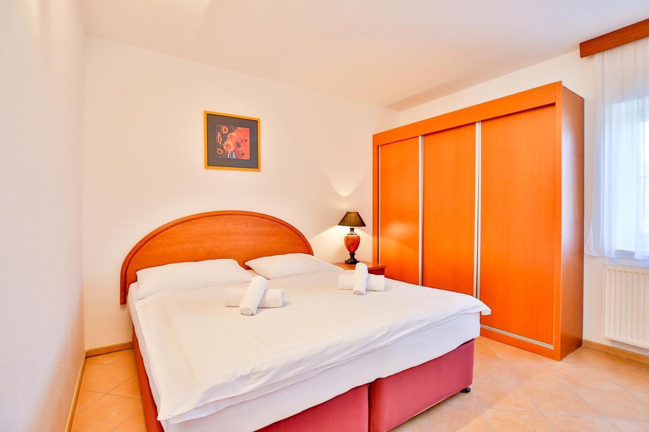 Hotel Barborka Přední Výtoň Esterno foto