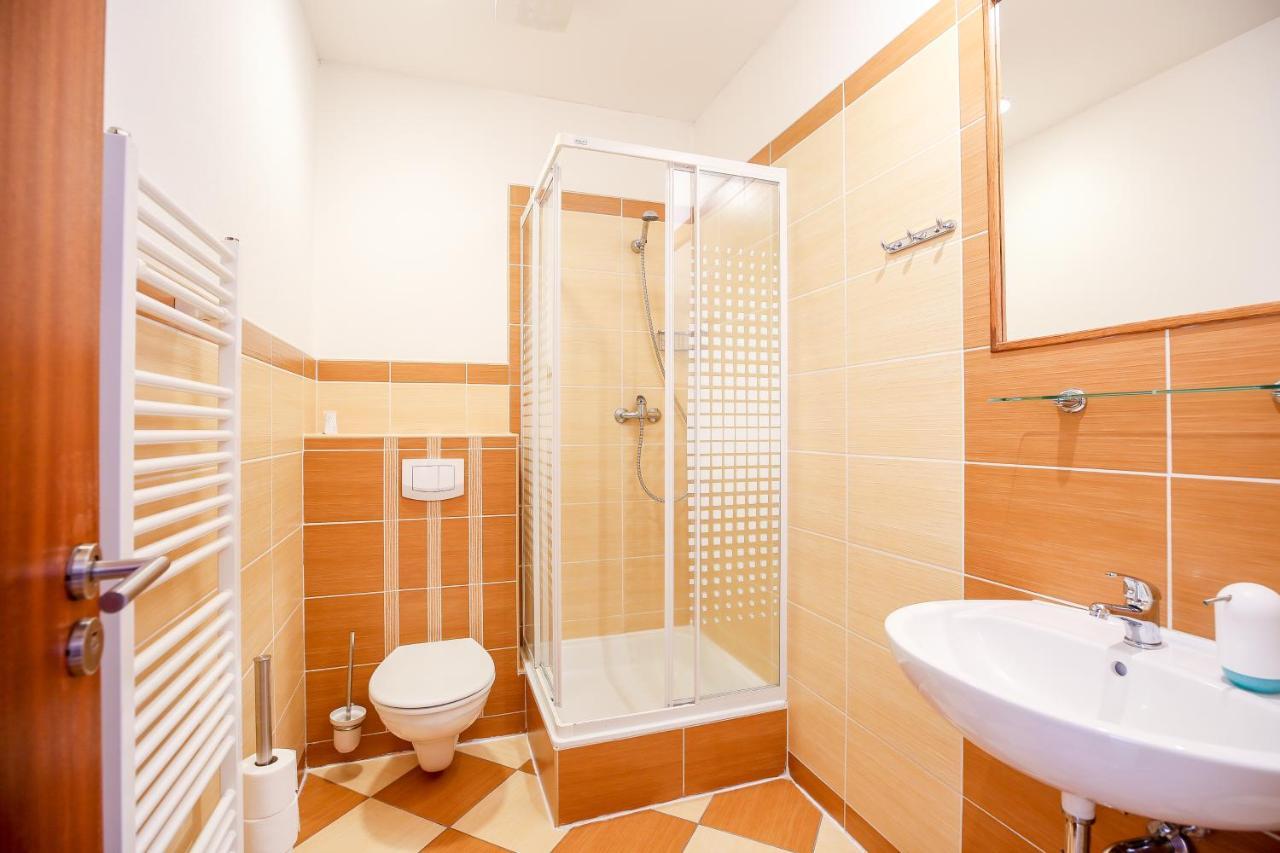 Hotel Barborka Přední Výtoň Esterno foto