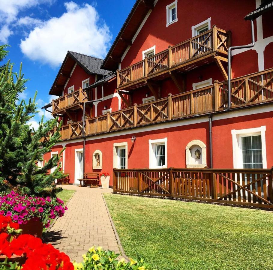 Hotel Barborka Přední Výtoň Esterno foto